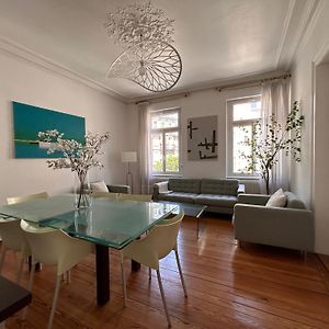 Appartement à 3 Chambres à Coucher