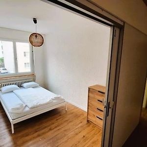 Appartement à 2 Chambres à Coucher