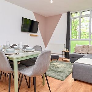 Appartement à 3 Chambres à Coucher