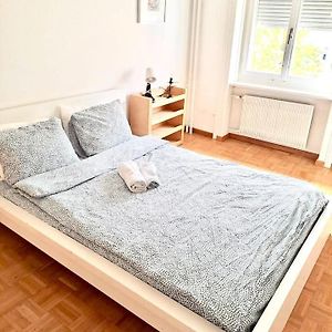 Appartement à 2 Chambres à Coucher