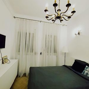 Appartement à 3 Chambres à Coucher