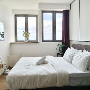 Appartement Studio à 2 Chambres à Coucher