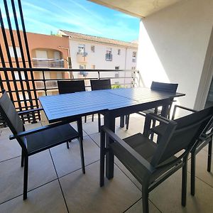 Appartement à 2 Chambres à Coucher
