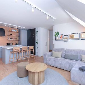 Appartement à 2 Chambres à Coucher