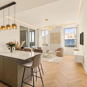 Appartement à 2 Chambres à Coucher