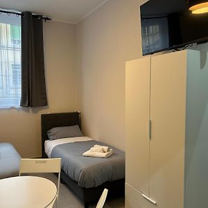 Private Bathroom Triple Room