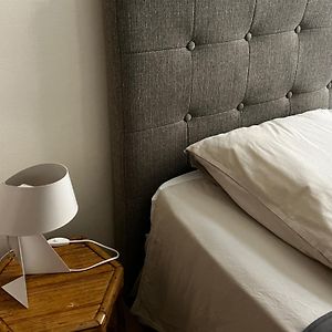 Appartement de Luxe à 2 Chambres à Coucher