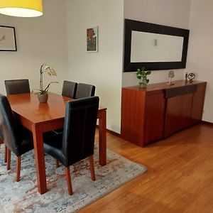 Appartement à 3 Chambres à Coucher