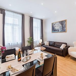 Appartement à 2 Chambres à Coucher