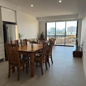 Cosy 3-Bedroom With 3 Double Bed With Great Location At Rosebery Apartment