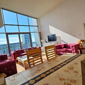 Appartement à 3 Chambres à Coucher