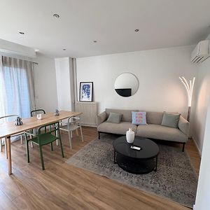 Appartement à 2 Chambres à Coucher
