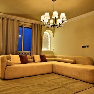 Appartement à 3 Chambres à Coucher