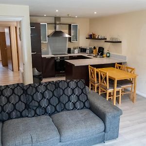 Appartement à 2 Chambres à Coucher