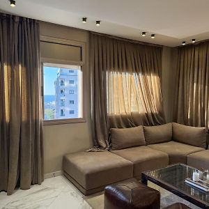 Appartement à 3 Chambres à Coucher