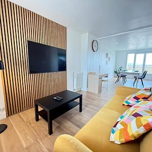 Appartement à 2 Chambres à Coucher