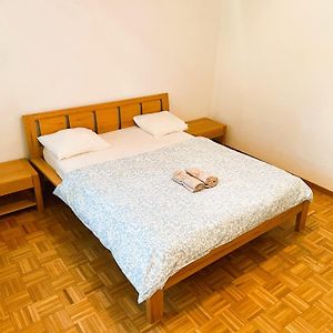Appartement à 3 Chambres à Coucher