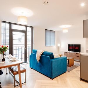 Appartement à 2 Chambres à Coucher