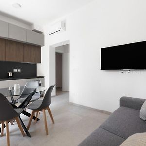 Appartement à 2 Chambres à Coucher
