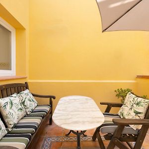 C92 - Rustic Two Bedrooms Apartment With Terrace