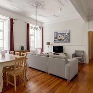 Joivy Downtown City Apartment