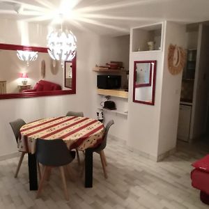 Appartement à 2 Chambres à Coucher
