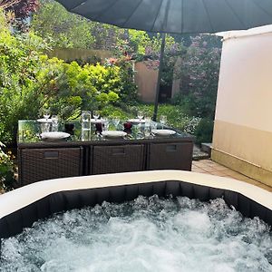 IDEAL-à 1 mn Plage/sillon -jardin privé- 1/6 pers