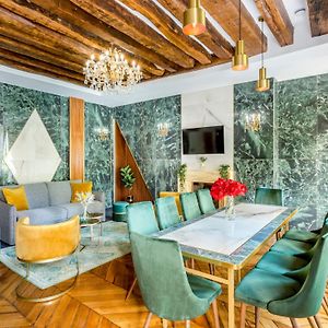 Luxury 3 bedrooms 3 bathrooms apartment in Le Marais