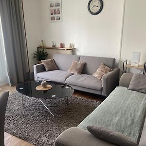 Appartement à 2 Chambres à Coucher