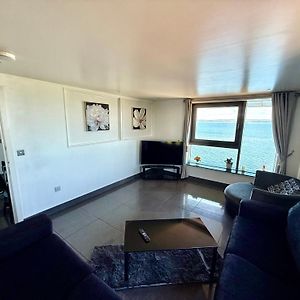 Appartement Côté Océan à 2 Chambres à Coucher