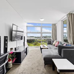 Stylish 4Bd Cbd Apartment