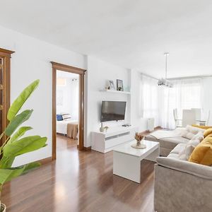Appartement à 3 Chambres à Coucher