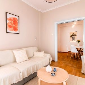 Appartement à 2 Chambres à Coucher