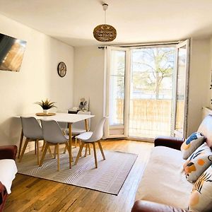 Appartement à 3 Chambres à Coucher