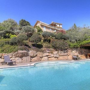 Villa Standarde