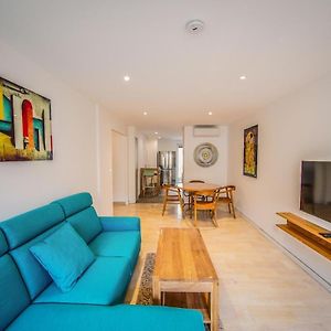 Stylish Apartment In The Center Of Avignon