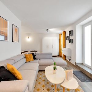 Studio de Luxe