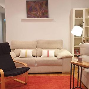 Appartement à 3 Chambres à Coucher