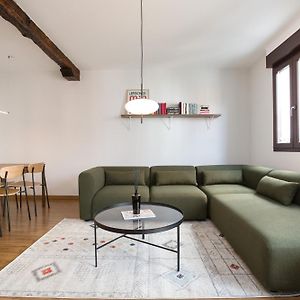Appartement à 3 Chambres à Coucher