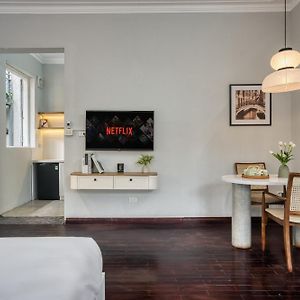 Westlake Tranquil Apartment