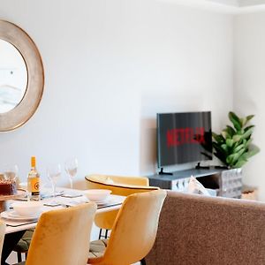 Appartement à 2 Chambres à Coucher