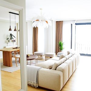 Appartement à 3 Chambres à Coucher