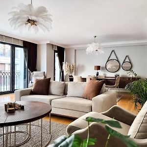 Appartement à 3 Chambres à Coucher