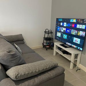 Appartement à 2 Chambres à Coucher