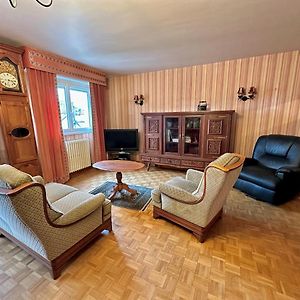 Appartement à 3 Chambres à Coucher