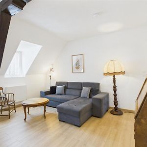 Appartement à 2 Chambres à Coucher