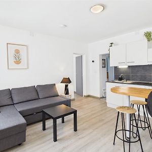 Appartement à 2 Chambres à Coucher