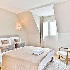 Appartement à 3 Chambres à Coucher