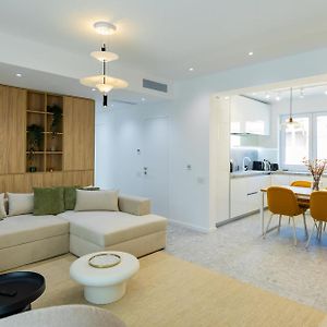 Appartement de Luxe à 2 Chambres à Coucher