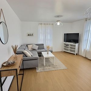 Appartement à 2 Chambres à Coucher